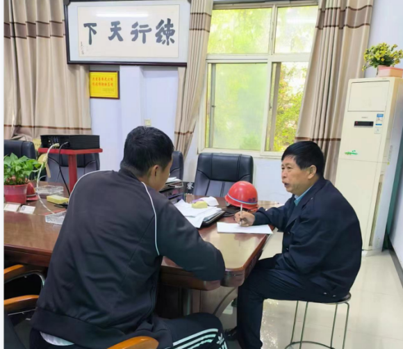 感謝老客戶推薦新朋友來鋼模板廠家